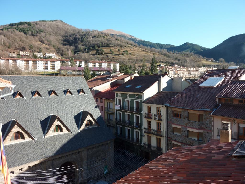 Pension Fonda Vilalta Hotel Ribes De Freser Exterior photo